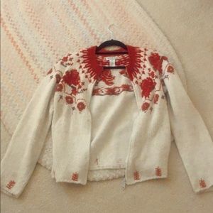 trendy vintage grandma sweater!
